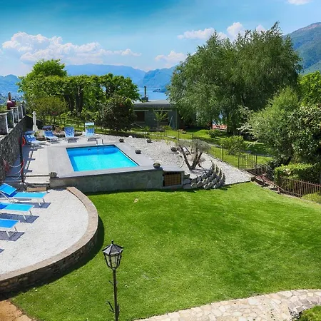 Fede Con Piscina Parco Privato E Sauna 빌라