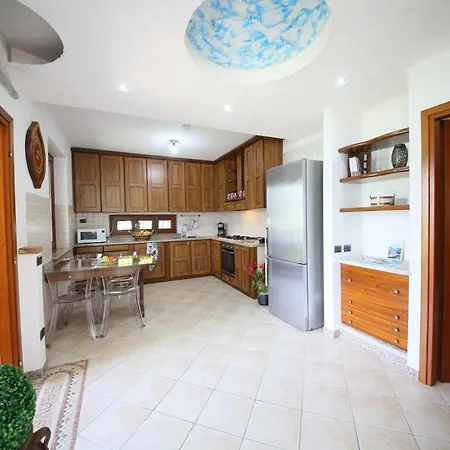 Fede Con Piscina Parco Privato E Sauna * كوليكو